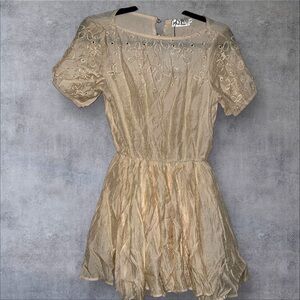 Chic Gold‎ Embroidered Midi Dress